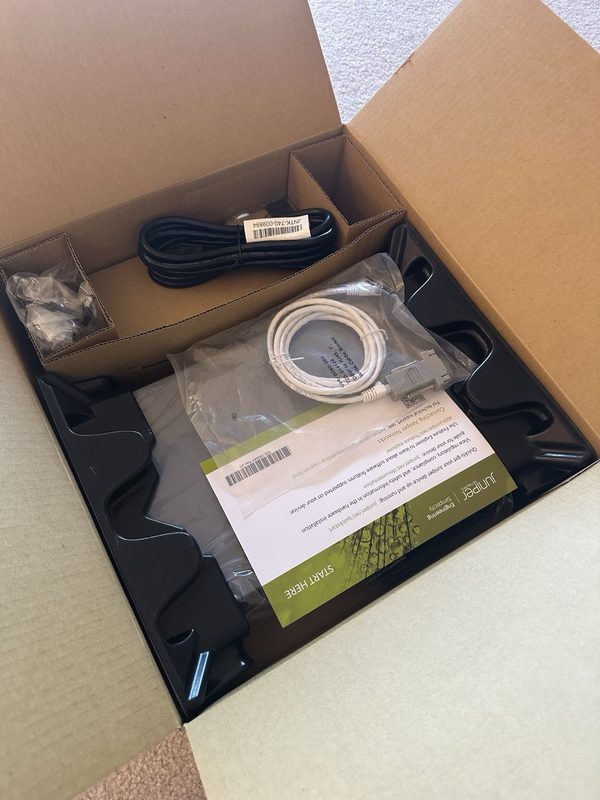 Межсетевой экран Juniper SRX320-POE