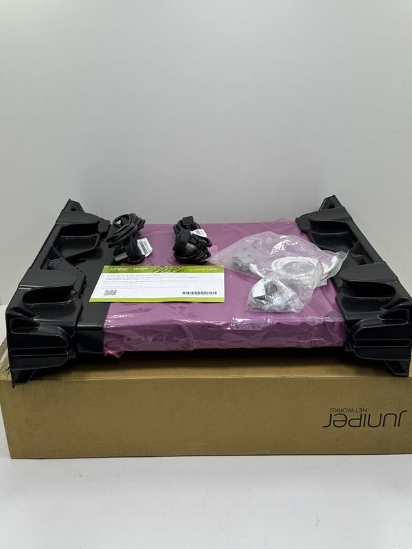 Межсетевой экран Juniper SRX345-SYS-JE-2AC