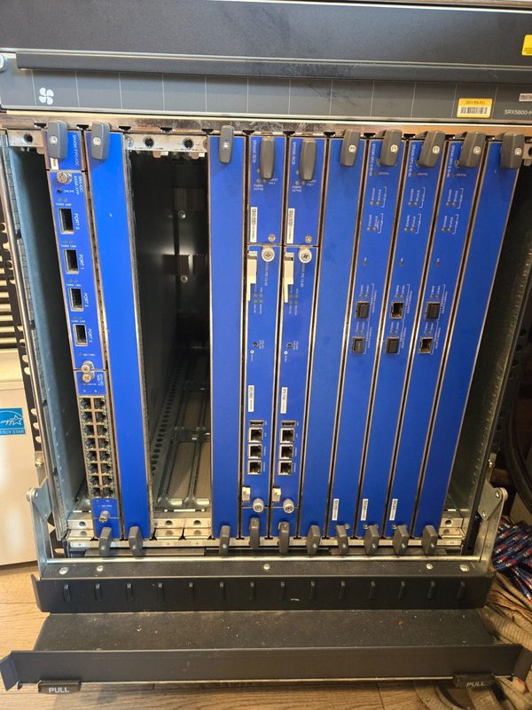 Межсетевой экран Juniper SRX5800