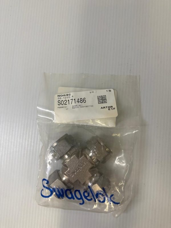 Фитинг Swagelok SS-1210-4