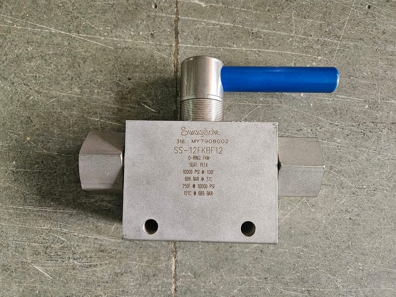 Клапан Swagelok SS-12FKBF12