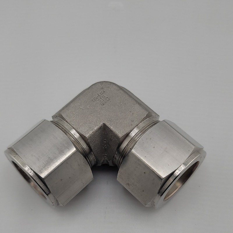 Фитинг Swagelok SS-1610-9