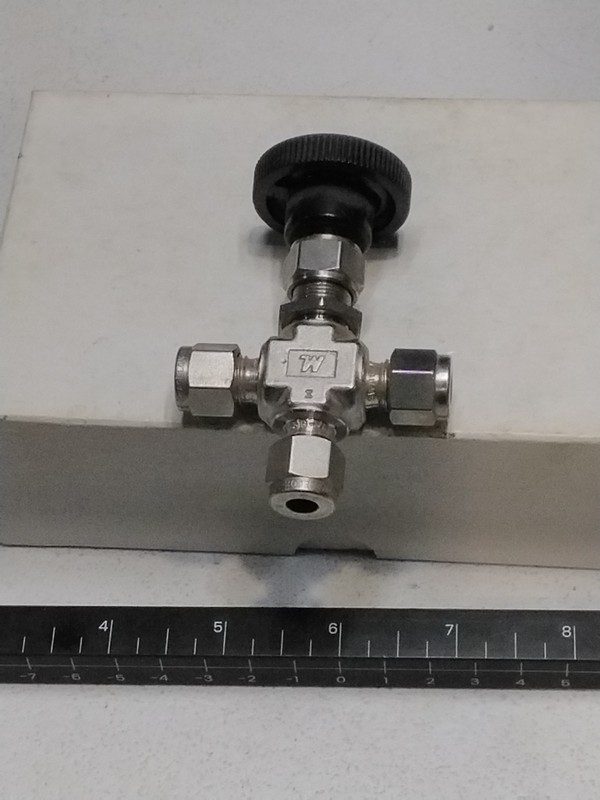 Клапан Swagelok SS-1RS4-X