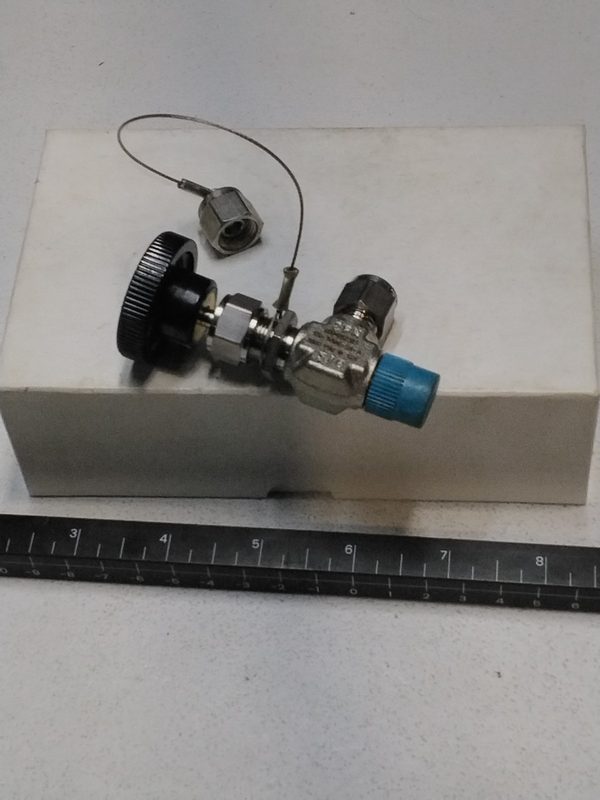 Клапан Swagelok SS-1VM4-S4-A