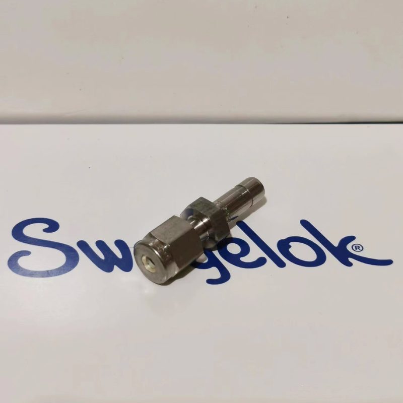 Фитинг Swagelok SS-200-R-4