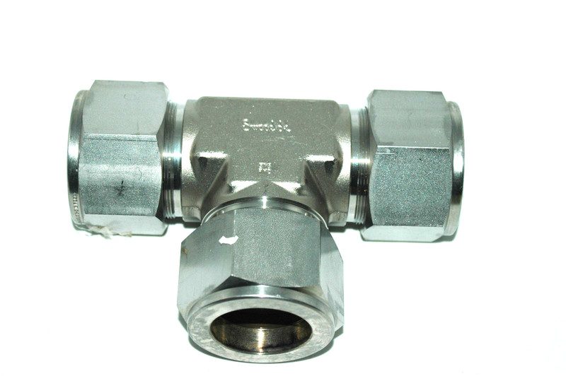 Фитинг Swagelok SS-2400-3