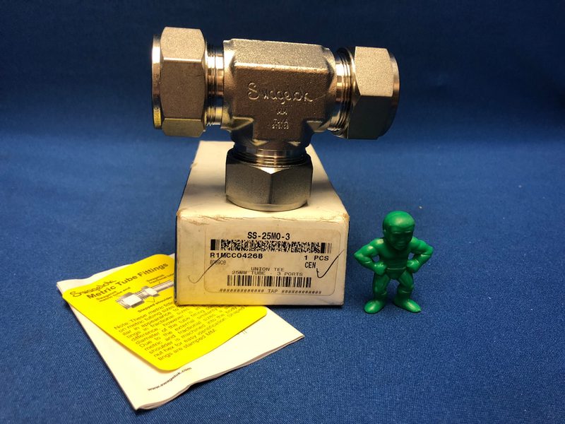 Фитинг Swagelok SS-25M0-3