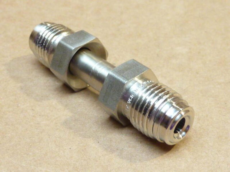 Фитинг Swagelok SS-4-WVCR-6-DM