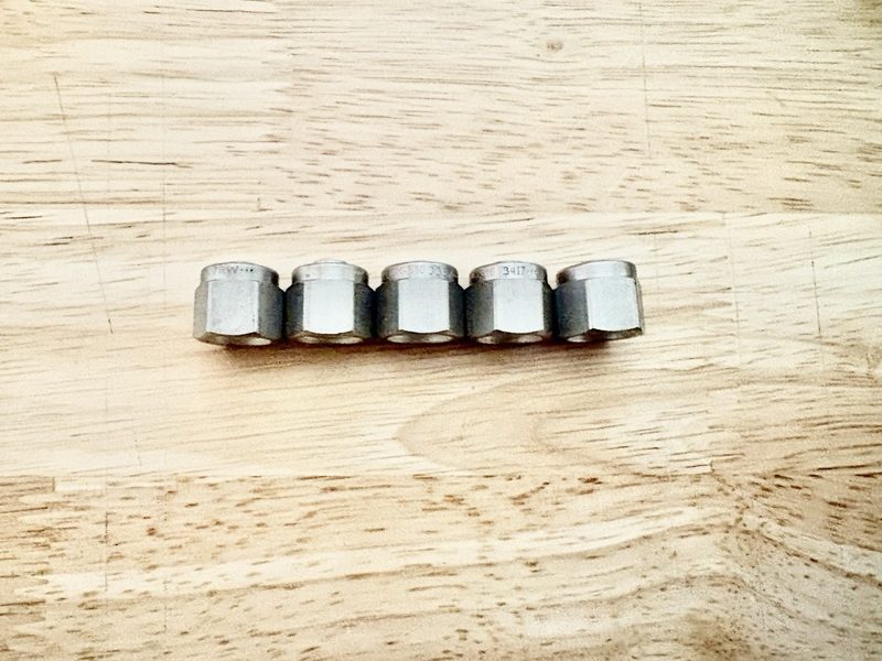 Фитинг Swagelok SS-400-P