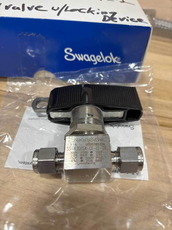 Клапан Swagelok SS-43GES4