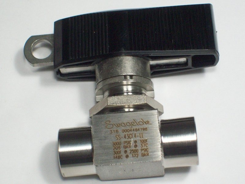 Клапан Swagelok SS-43GF4-LL