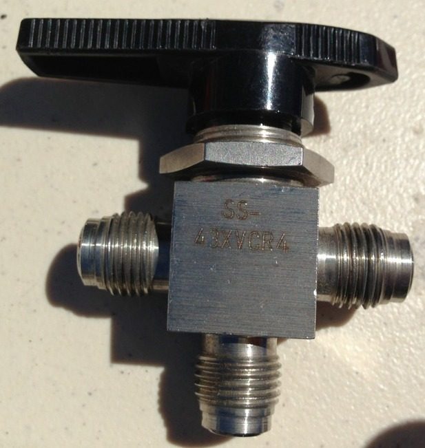 Клапан Swagelok SS-43XVCR4