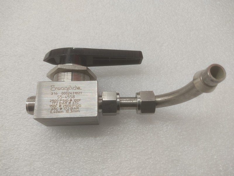 Клапан Swagelok SS-4558