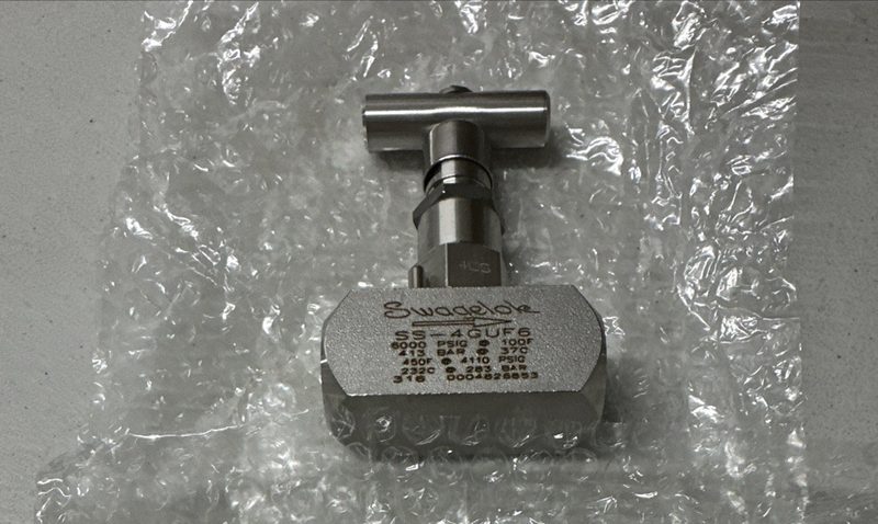 Клапан Swagelok SS-4GUF6