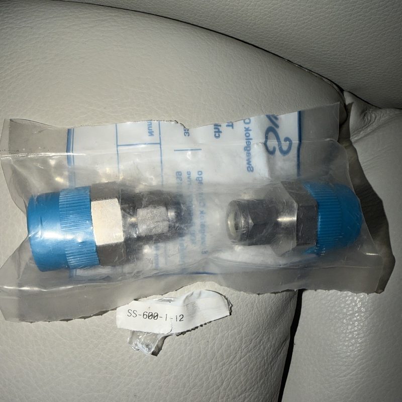 Фитинг Swagelok SS-600-1-12