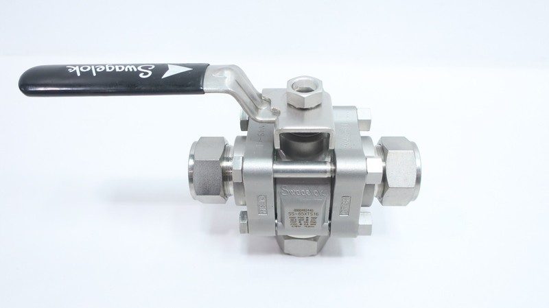 Клапан Swagelok SS-65XTS16