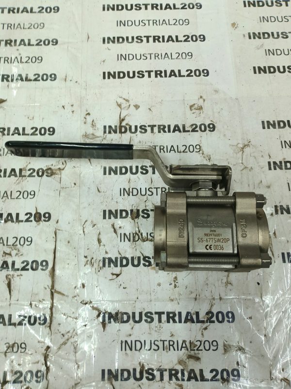 Клапан Swagelok SS-67TSW20P
