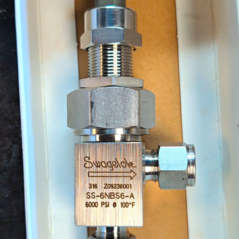 Клапан Swagelok SS-6NBS6-A