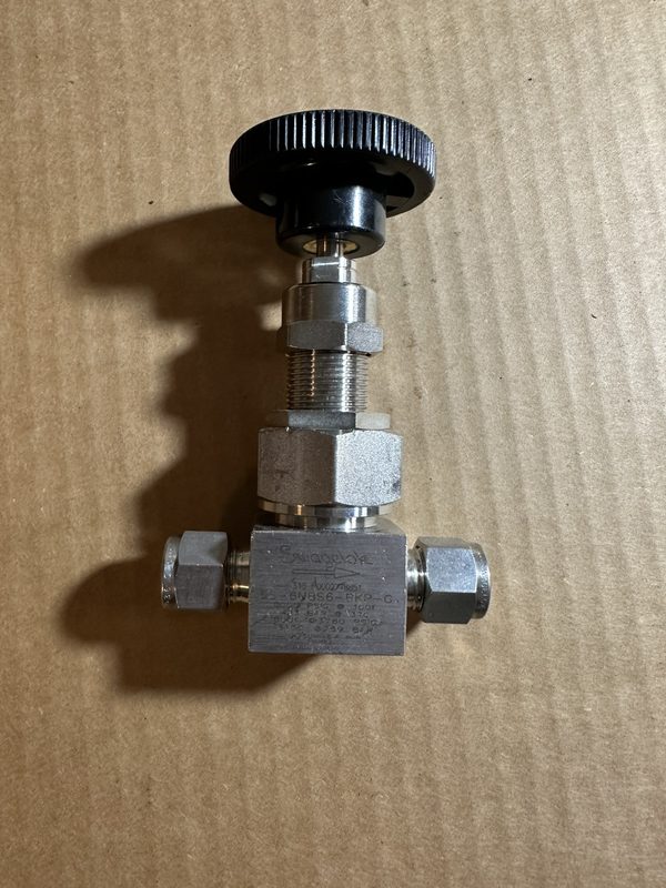 Клапан Swagelok SS-6NBS6-BKP-G