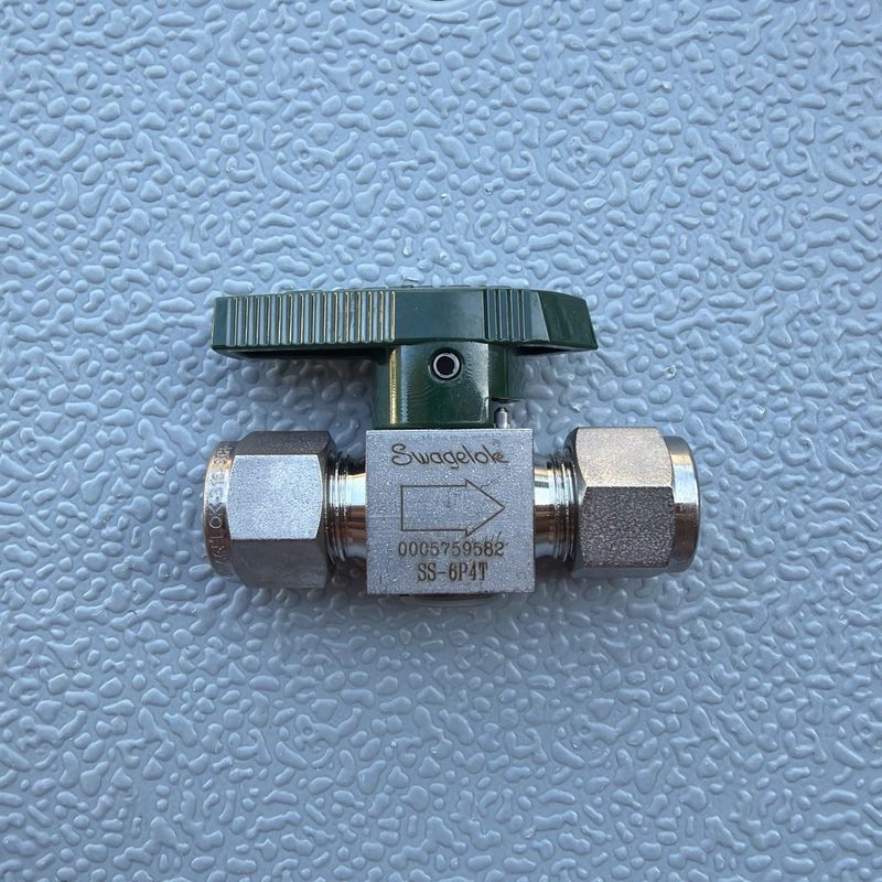 Клапан Swagelok SS-6P4T
