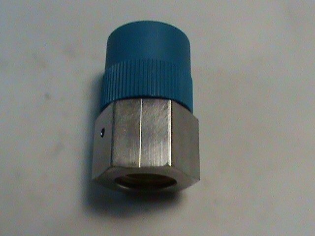 Фитинг Swagelok SS-8-VCR-7-4VCRF