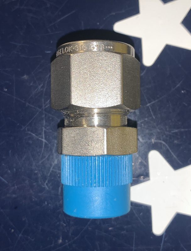 Фитинг Swagelok SS-810-1-6