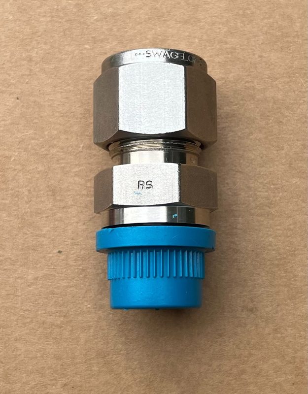 Фитинг Swagelok SS-810-1-6RS