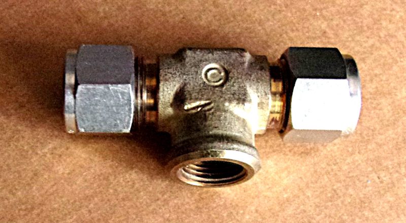Фитинг Swagelok SS-810-3TTF