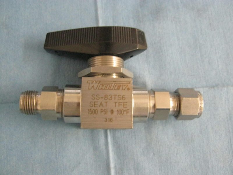 Клапан Swagelok SS-83TS6