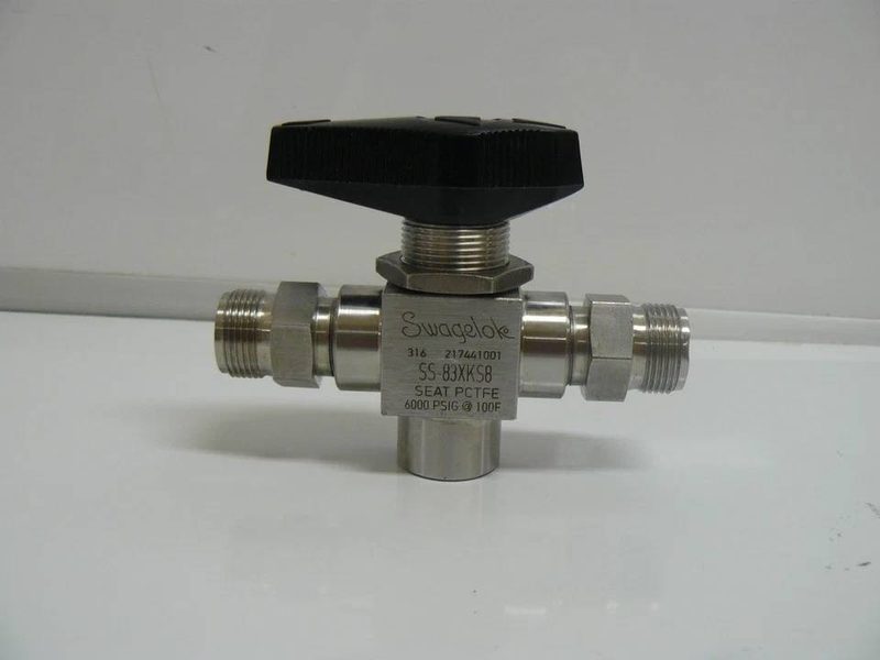 Клапан Swagelok SS-83XKS8MM
