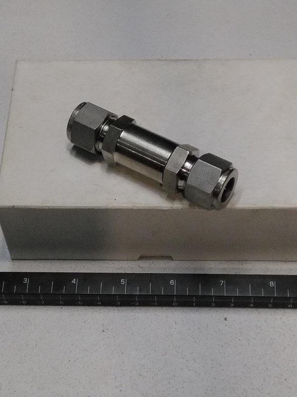 Клапан Swagelok SS-8C-EP-10