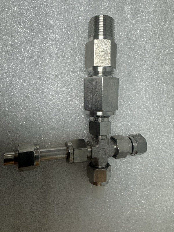 Клапан Swagelok SS-8CP2-10