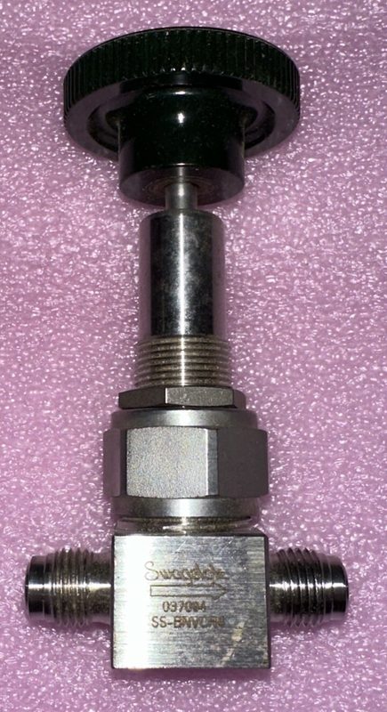 Клапан Swagelok SS-BNVCR4