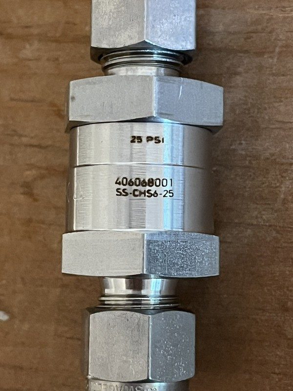 Клапан Swagelok SS-CHS6-25