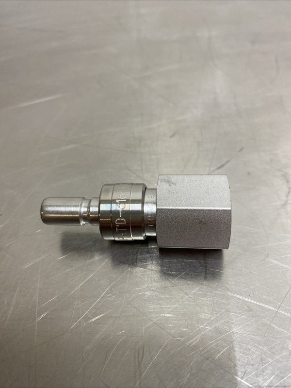 Клапан Swagelok SS-QC6-S-6PF