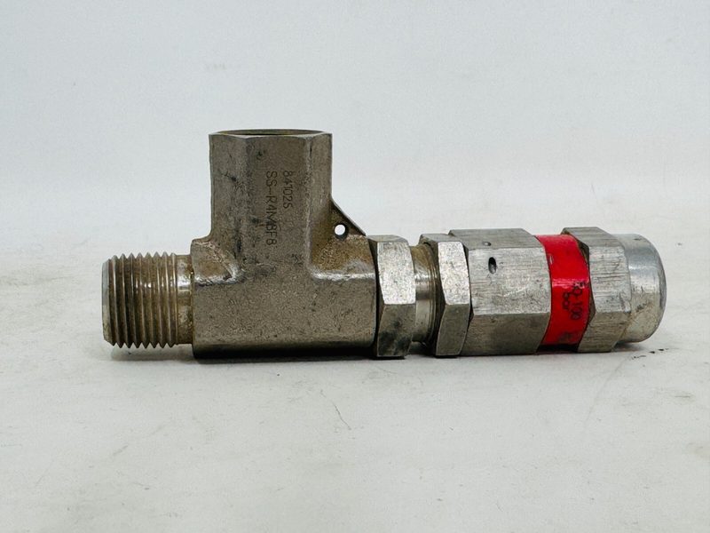 Клапан Swagelok SS-R4M8F8