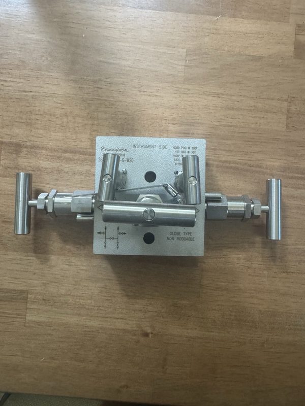 Клапан Swagelok SS-VB5NBF8-G-W20