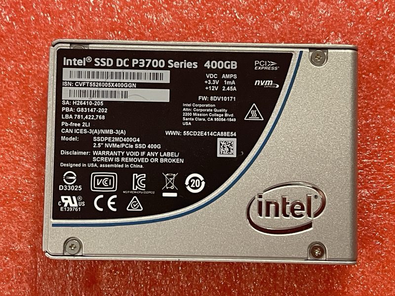 SSD-накопитель Intel SSDPE2MD400G4