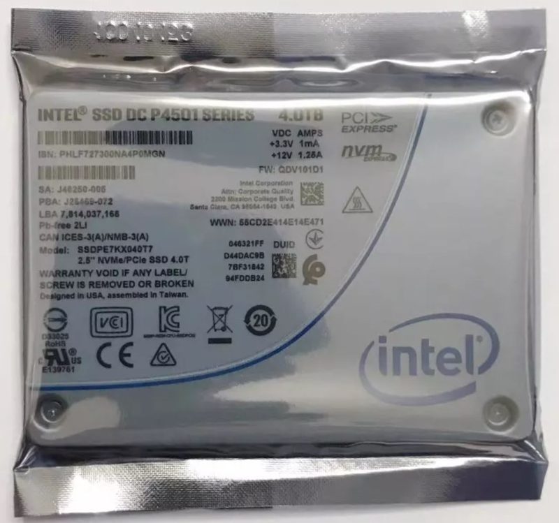 SSD-накопитель Intel SSDPE7KX040T7