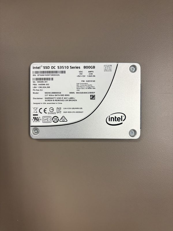 SSD-накопитель Intel SSDSC2BB800G6
