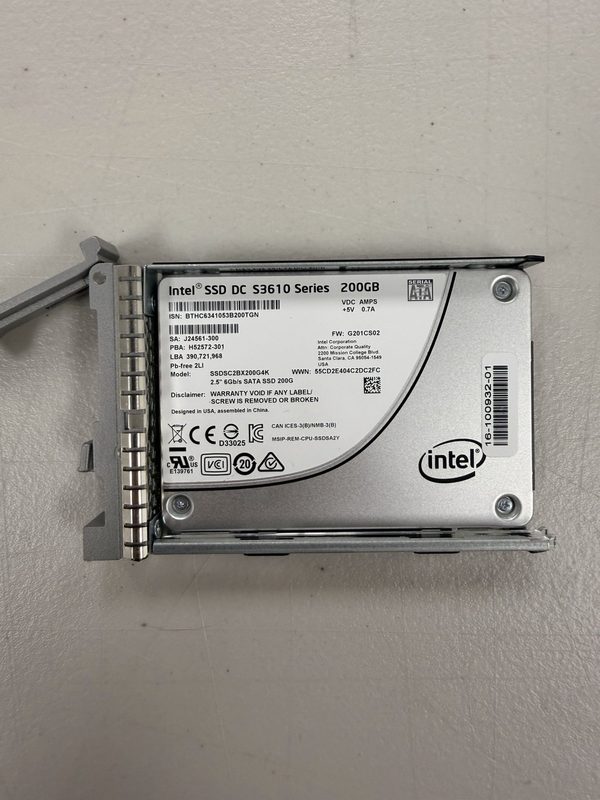 SSD-накопитель Intel SSDSC2BX200G4K