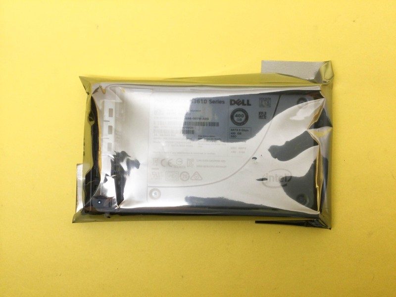 SSD-накопитель Dell SSDSC2BX400G4R