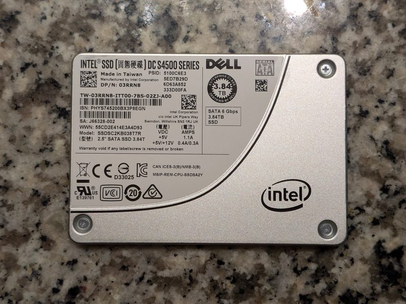 SSD-накопитель Dell SSDSC2KB038T7R