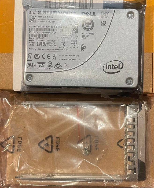 SSD-накопитель Dell SSDSC2KB960G7R