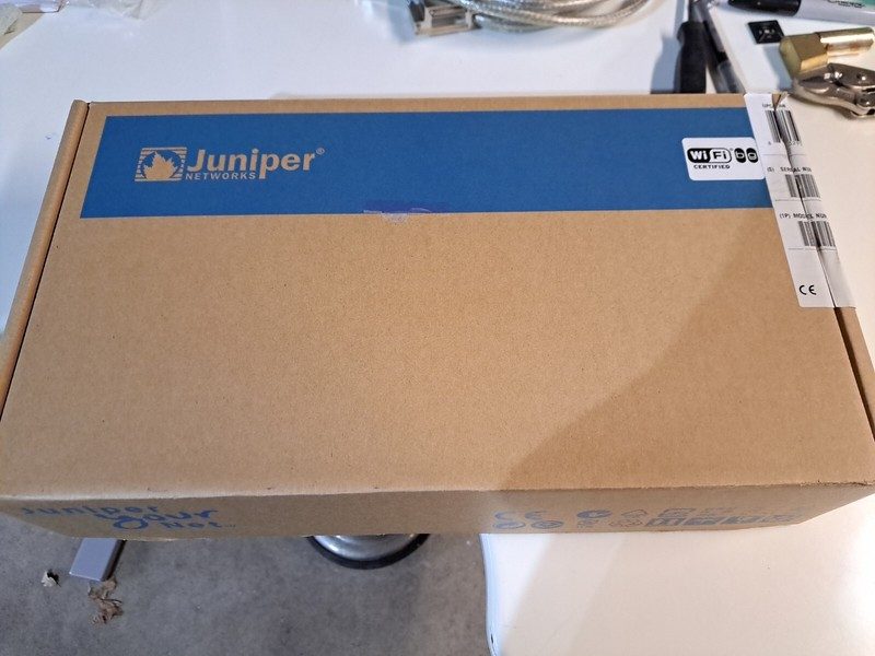 Межсетевой экран Juniper SSG-5-SB-W-W