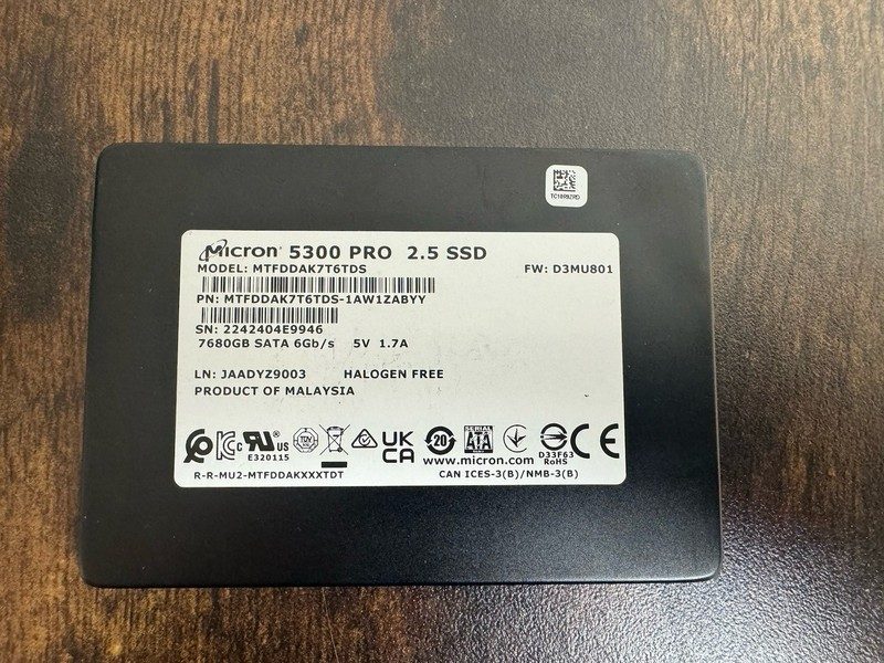 SSD-накопитель Micron SSS7A43201