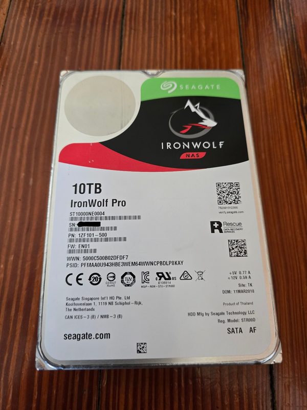 Жёсткий диск Seagate ST10000NE0004