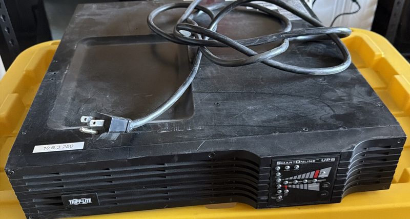 ИБП Tripp Lite SU1500RTXL2UA