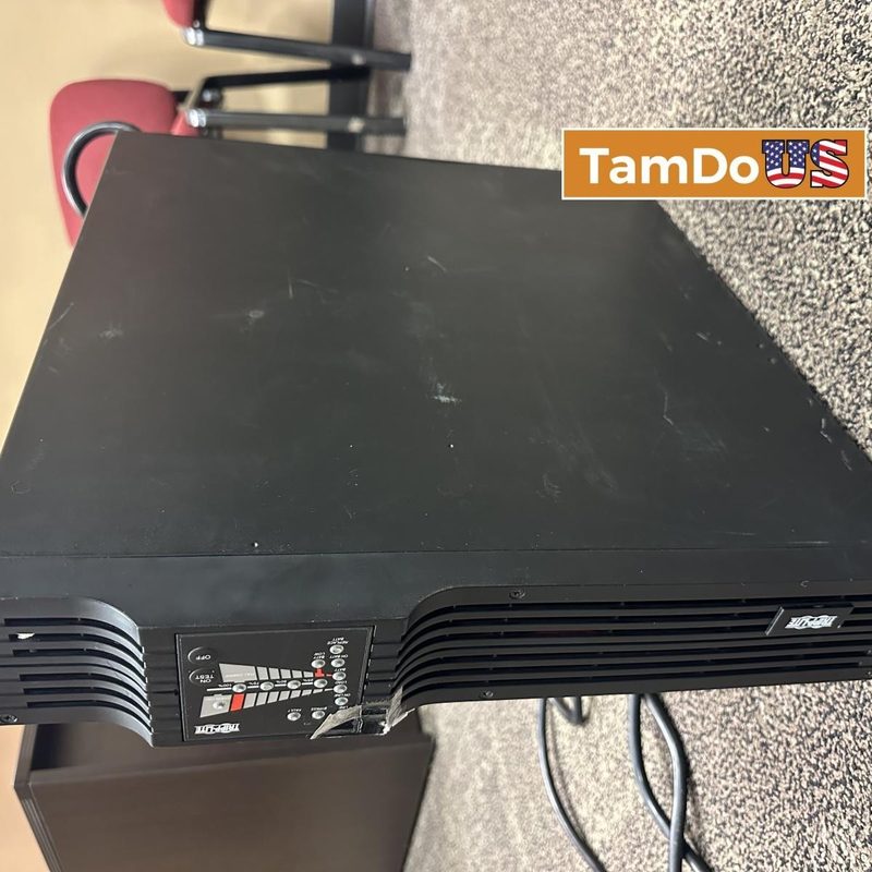 Tripp Lite SU2200RTXL2UA