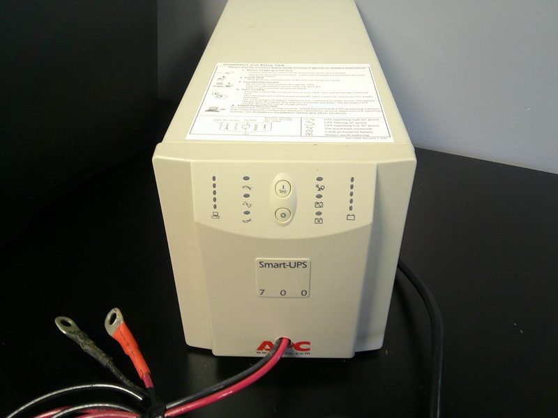 ИБП APC SU700X93